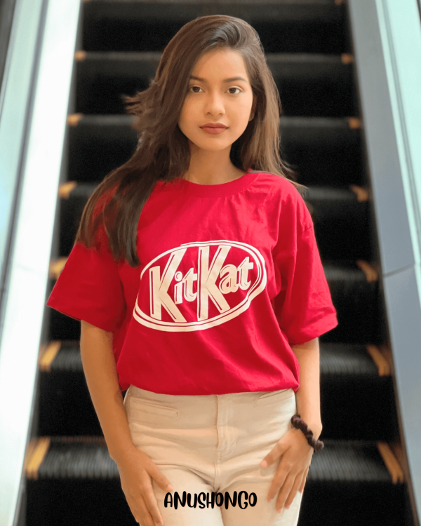 KitKat Chocolate - UNISEX T-Shirt