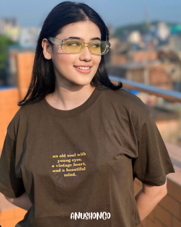 Vintage Heart -Unisex T-Shirt