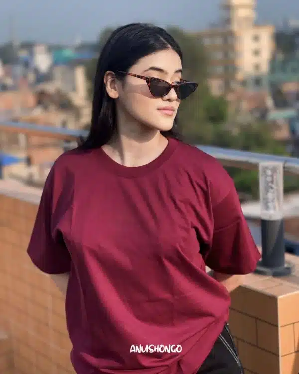 women-maroon-oversized-premium-tshirt
