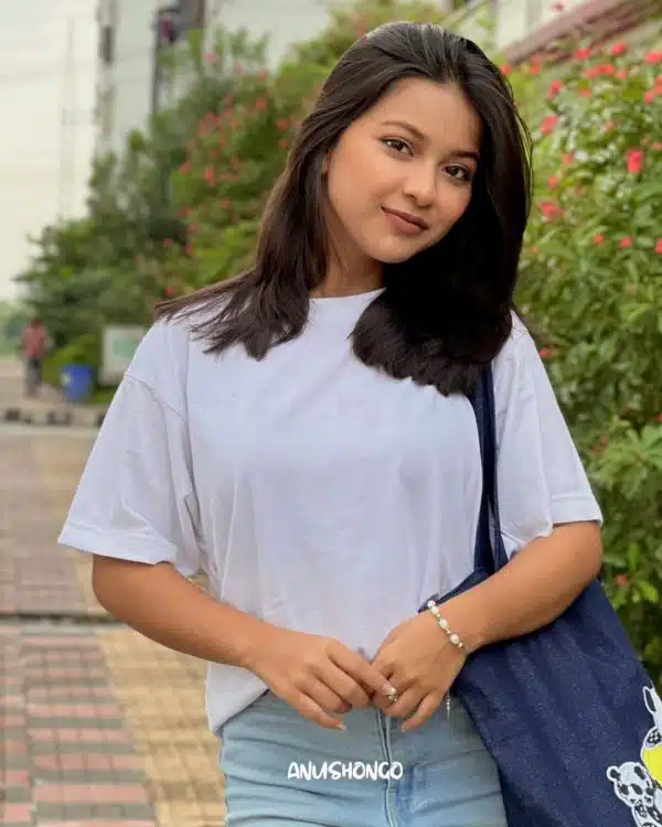 women-white-oversized-premium-tshirt