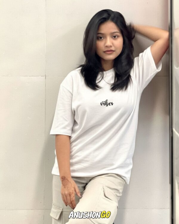 Vibes - white